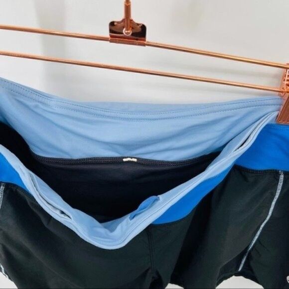 Lululemon womans running speed shorts black and blue size 8 BoxR - Picture 3 of 4